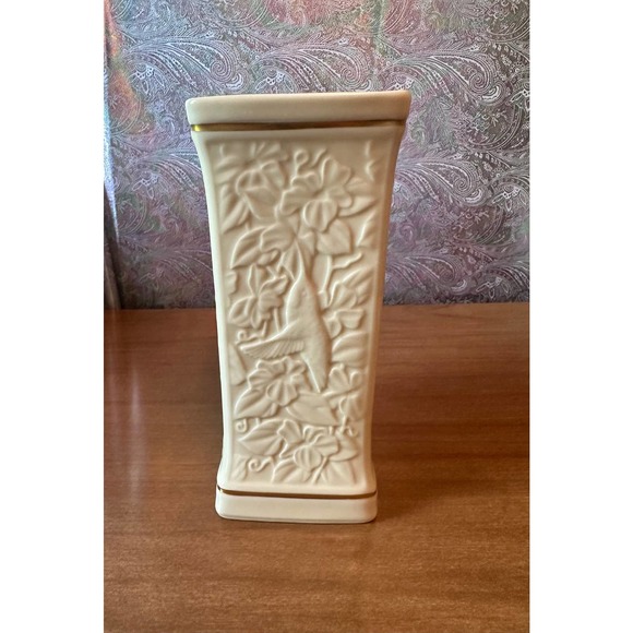 Vintage Hummingbird vase by Lenox - Picture 7 of 10